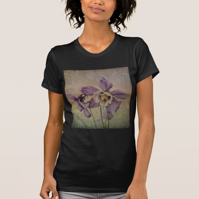 Camiseta Delicado de Aquilegia Textured. (Frente)