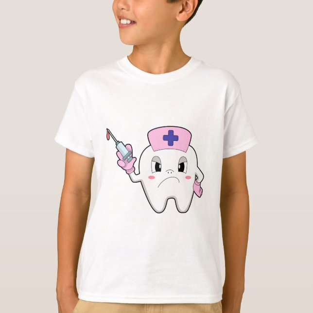 Camiseta Dentes como Enfermeira com Seringa.PNG (Frente)
