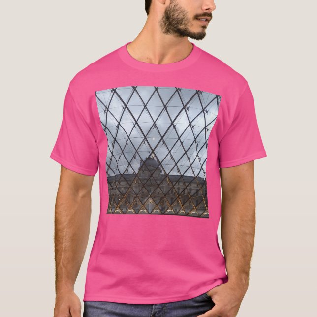Camiseta Dentro da Pirâmide (Frente)