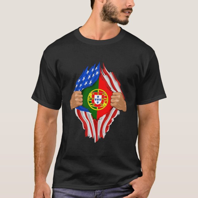 Camiseta Dentro de Sangue Português Presente de Bandeira (Frente)