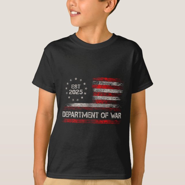 Camiseta Department Of War Established 2025 Re-established  (Frente)