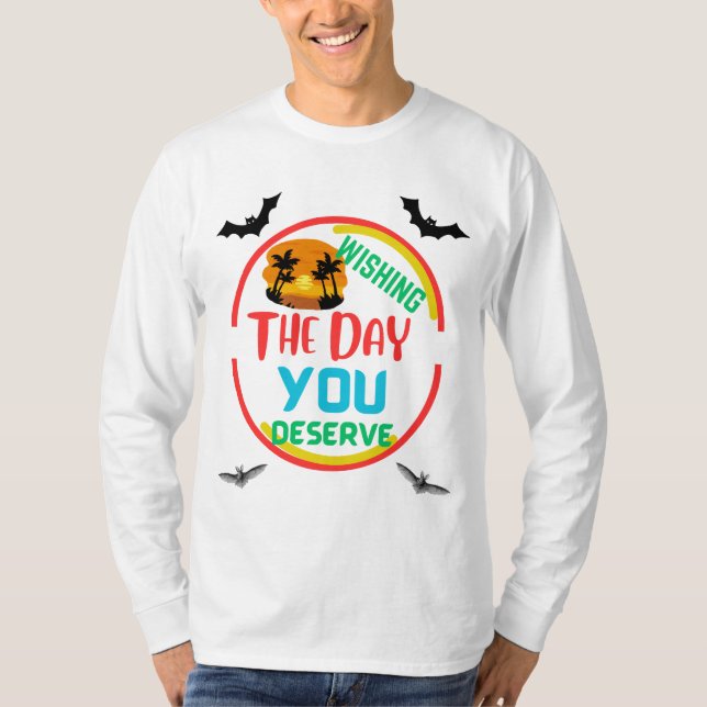 CAMISETA DESEJANDO O DIA QUE MERECE QUE O DESIGNER FIQUE (Frente)