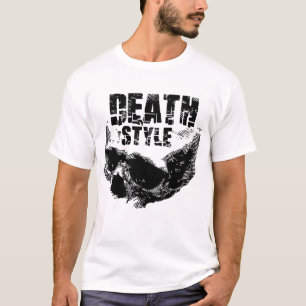 Camiseta Desenho de Caveira no Estilo Morte