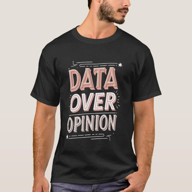 Camiseta Desenho de Código Binário de Dados Sobre Opinião (Frente)