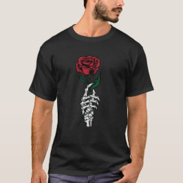Camiseta Desenho de Rosa Gótica e Mão de Esqueleto — Romant