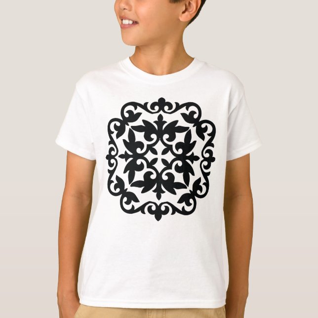 Camiseta Desenho Floral Ornamental (Frente)