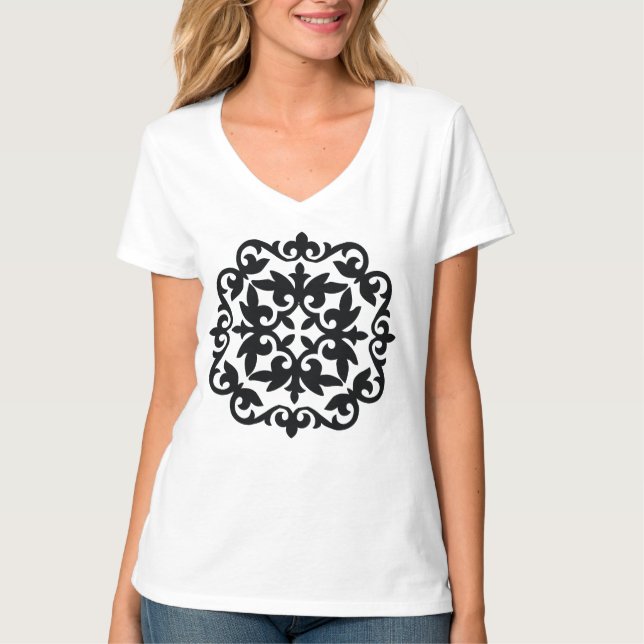 Camiseta Desenho Floral Ornamental (Frente)