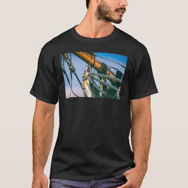 Camiseta Desenho Marítimo de Navio Alto Vintage Náutico (Frente)