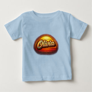 Camiseta Desenho Personalizado de Nome Olivia Retro Pôr do 
