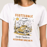 Camiseta Desert Festas de solteira Girls Weekend Personaliz<br><div class="desc">Encontrem-se com este Tema do Deserto, Festa de solteira, T-Shirts personalizadas! Assuma o alento do deserto quando embarca numa festa de solteira de um tipo. Essa coleção exclusiva de t-shirts personalizadas captura a essência do tema do deserto, infundando-o com estilo e sofisticação para criar memórias duradouras da sua viagem de...</div>