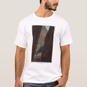 Camiseta Desfiladeiro real, CO - vista de uma fenda em real