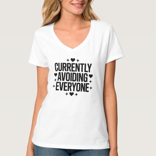 Camiseta Design Atualmente Evitando Todos (Frente)