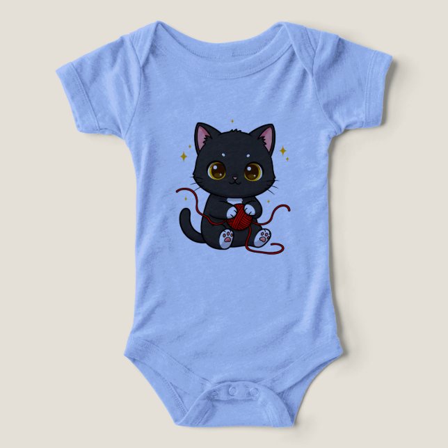 Camiseta Design Chibi de Gato Preto Divertido (Design frontal)