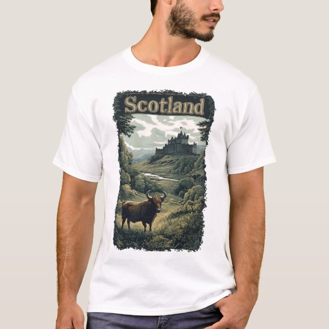 Camiseta Design da Escócia: Highland Cow, Castle e Scenery (Frente)