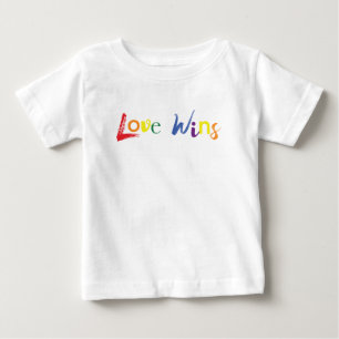 Camiseta design de Amor Colorido, alegre e criativo ganha