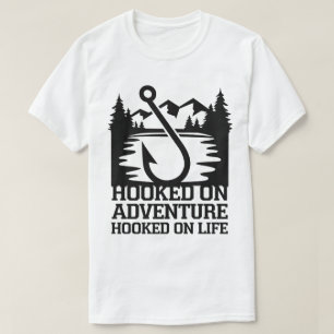 Camiseta Design de Aventura de Gancho de Pesca do Lago Mont