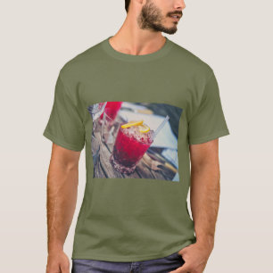 Camiseta Design de Bebida Alcoólica Elegante
