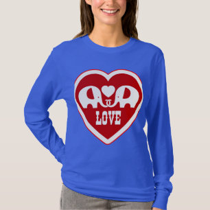 Camiseta Design de Corações Vermelhos Sofisticados Desenhad