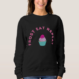 Camiseta Design de Cupcake Frost Eat Repeat