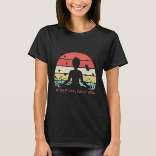 Camiseta Design de Dia Internacional do Yoga Vintage para M