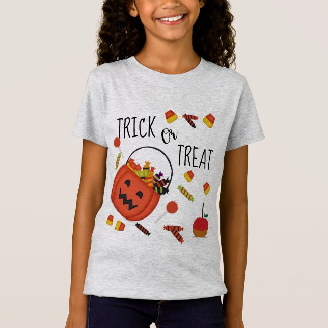 Camiseta Design de Doces de Doce ou Travessura (Frente)