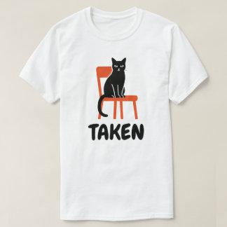 Camiseta Design de Gato Preto Ocupado