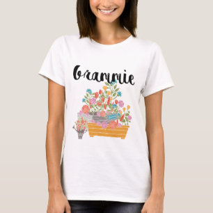 Camiseta Design de Grammie Flower Garden