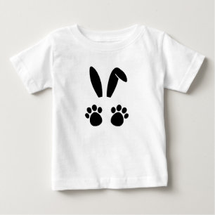 Camiseta Design de Halloween com orelhas de coelho e pegada