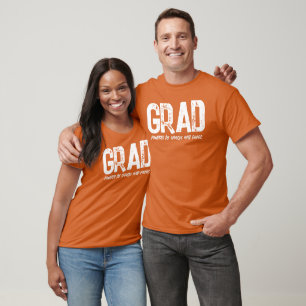 Camiseta Design de Humor de Formatura Ousado
