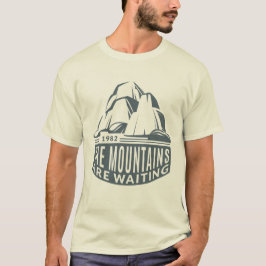 Camiseta Design de Montanhista com Montanhas à Espera