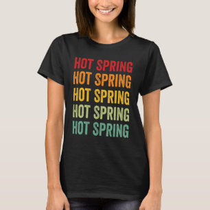 Camiseta Design de texto Arco-Íris do Condado de Hot Primav