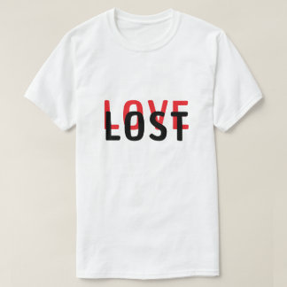 Camiseta DESIGN de Tipografia de Sobreposição de LOVE e PER