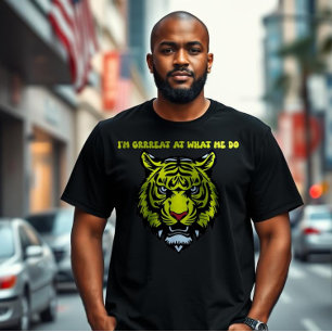 Camiseta Design Gráfico de Tigre Feroz e Confiante