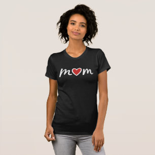 Camiseta Design Minimalista de Amor no Coração de Mãe