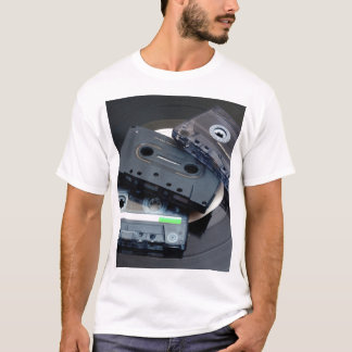 Camiseta design retro do anos 80 - fitas da cassete áudio