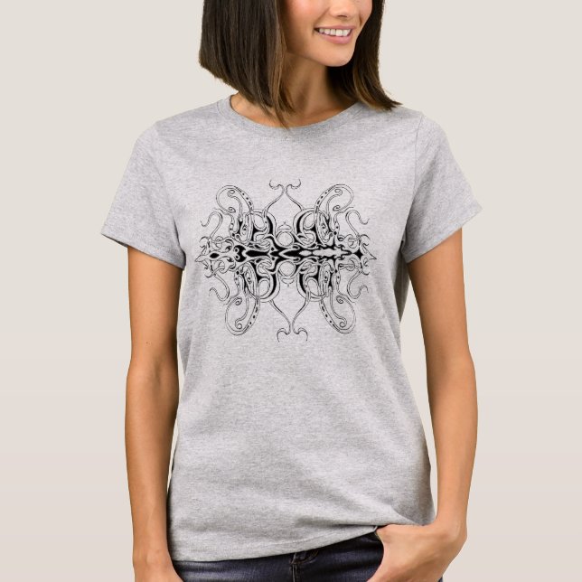 Camiseta Design Tribal do Império Negro e Branco (Frente)