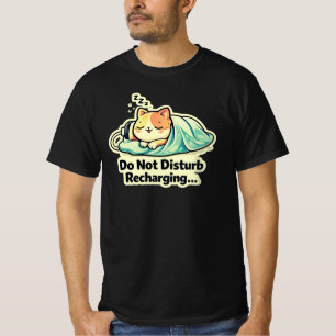 Camiseta Designo de Gato Adormecido Fofo Recarregando Não P