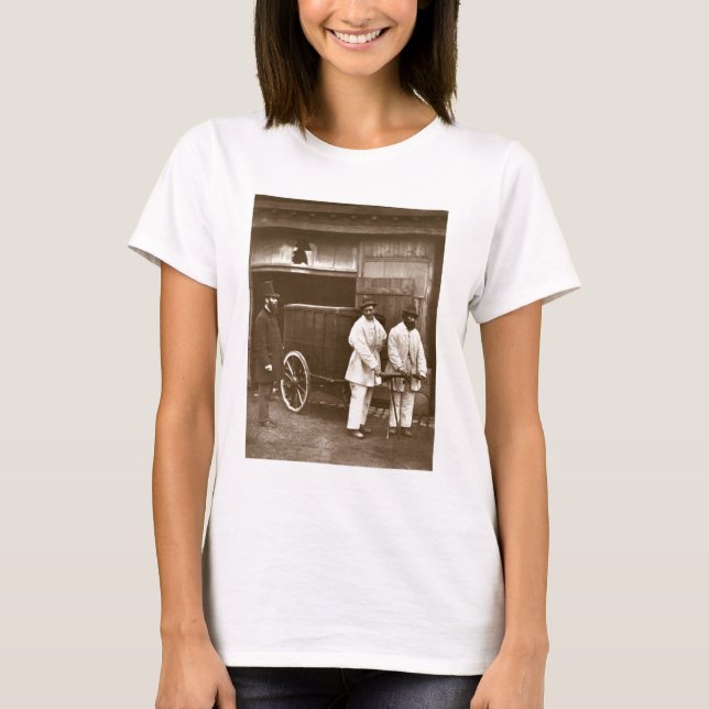 Camiseta Desinfetores públicos, do Street Life em Londres, (Frente)