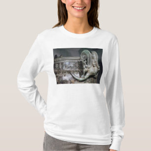 Camiseta Detalhe do punho do gorgon de um krater