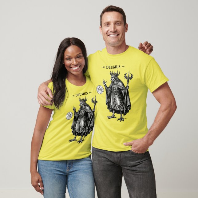 Camiseta Deumus A Careta Sob a Coroa (Unissex)