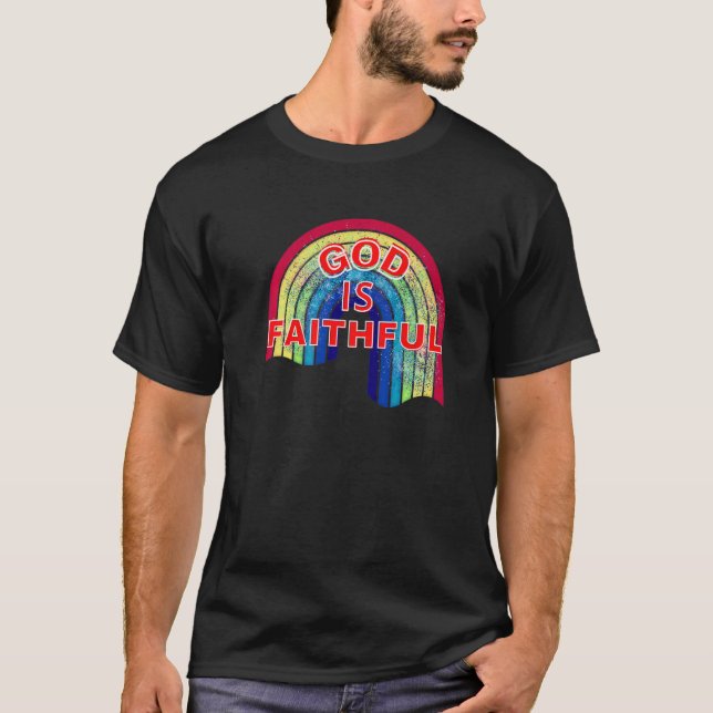 Camiseta Deus É Um Covenant Arco-Íris Fiel (Frente)