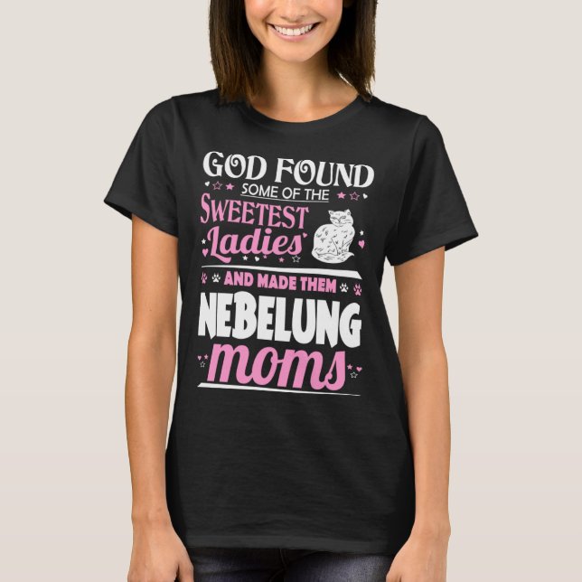 Camiseta Deus Encontrou As Meninas Mais Doces Que As Faziam (Frente)