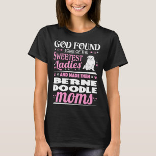 Camiseta Deus Encontrou As Meninas Mais Doces Que As Faziam