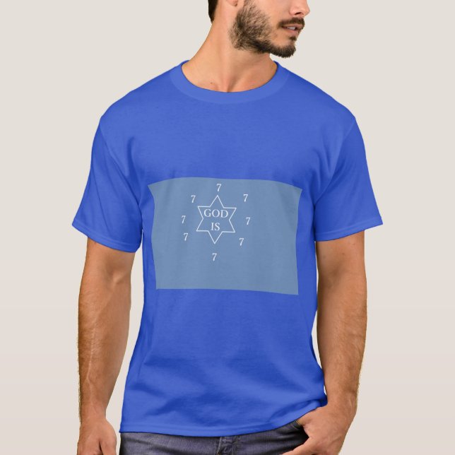 CAMISETA DEUS ESTÁ ESTRELA 7777777 (Frente)