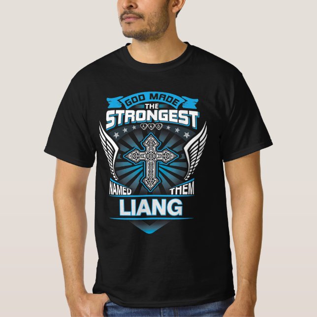 Camiseta Deus Fez Os Mais Fortes E Os Chamou De Liang (Frente)