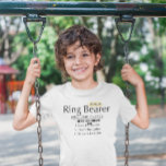 Camiseta Deveres de Casamento do Ring Bearer<br><div class="desc">deveres de casamento do portador do anel personalizados com o nome do portador do anel</div>