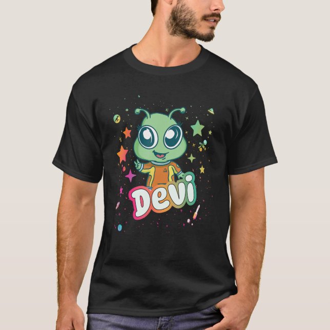 Camiseta DEVI - Nome do Menino Bonito com Alienígena fofo (Frente)