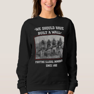 Camiseta Devíamos Ter Construído Um Muro Nativo Americano