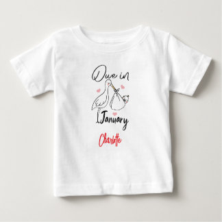 Camiseta Devida Em Janeiro Carregando De Swan Cute Um Bebê