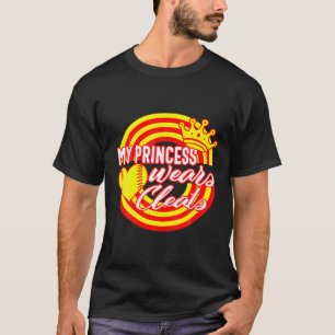Camiseta Dia Da Mãe De Softball Minha Princesa Veste Limpa
